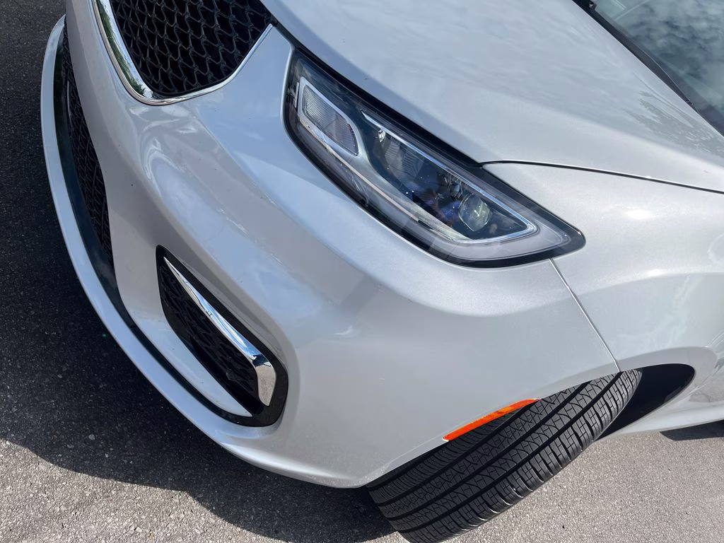 2026 Silver Mist Clearcoat Chrysler Pacifica Limited FWD Van