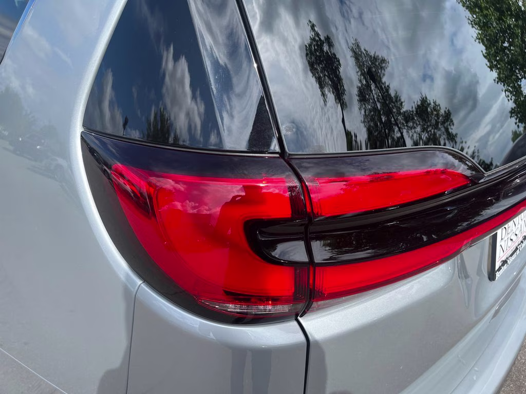 2026 Silver Mist Clearcoat Chrysler Pacifica Limited FWD Van