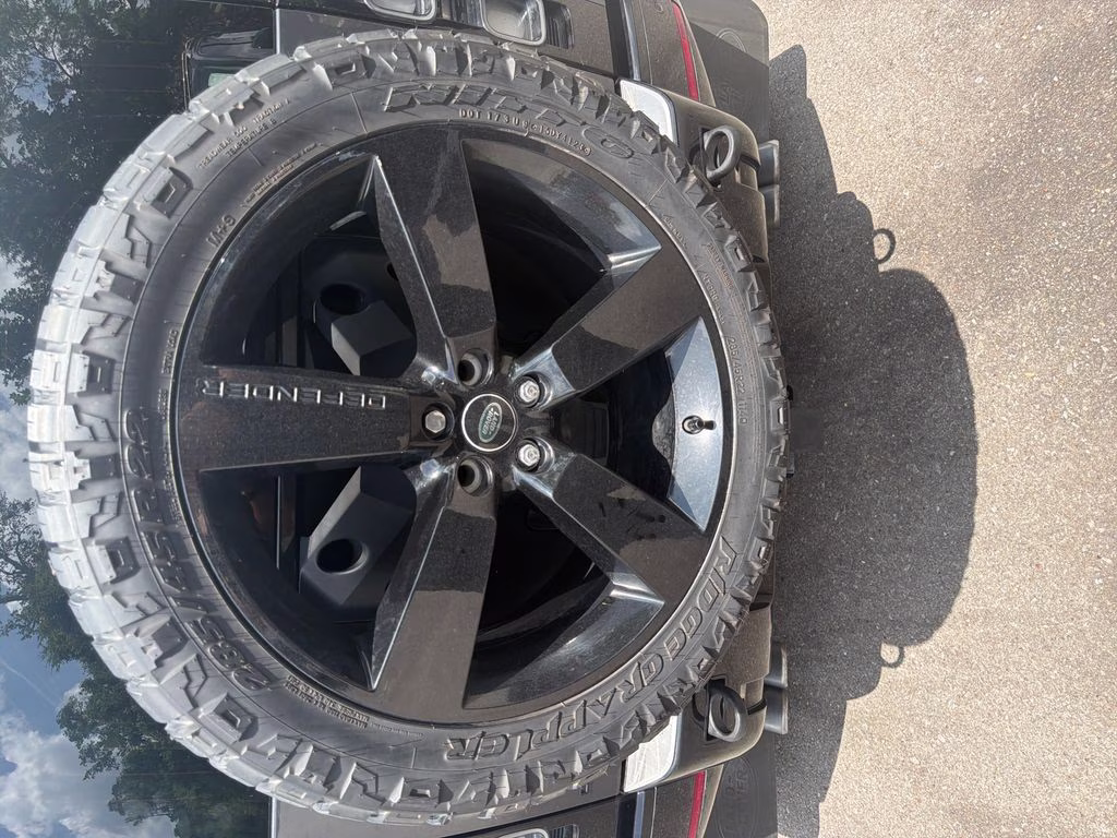 2023 Eiger Gray Metallic Land Rover Defender 110 Carpathian Edition AWD SUV