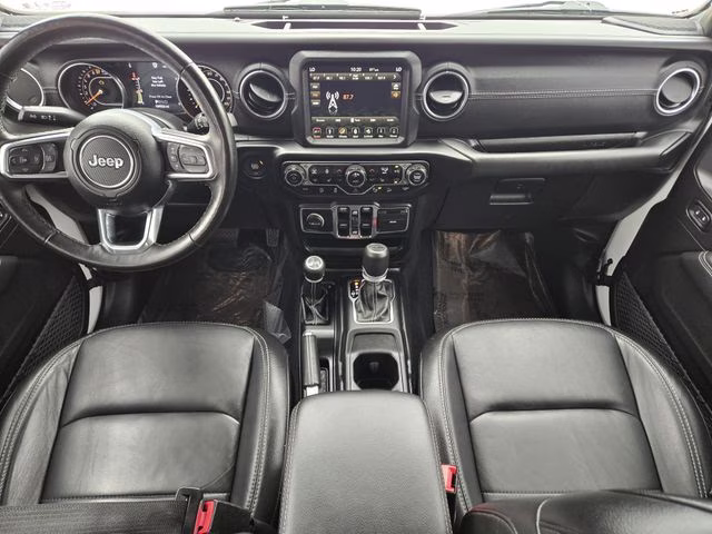2019 Bright White Clearcoat Jeep Wrangler Unlimited Sahara 4X4 SUV