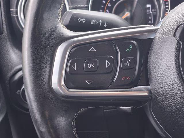 2019 Bright White Clearcoat Jeep Wrangler Unlimited Sahara 4X4 SUV