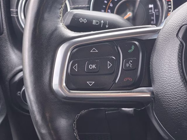 2019 Bright White Clearcoat Jeep Wrangler Unlimited Sahara 4X4 SUV