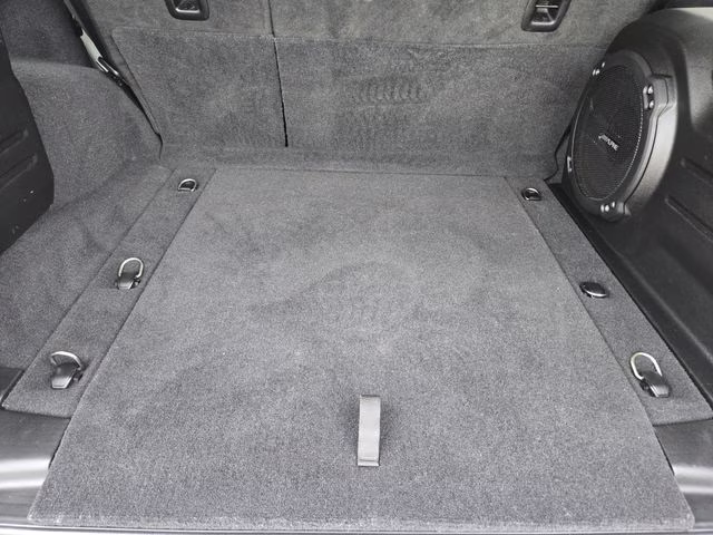 2019 Bright White Clearcoat Jeep Wrangler Unlimited Sahara 4X4 SUV