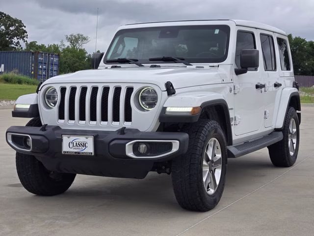 2019 Bright White Clearcoat Jeep Wrangler Unlimited Sahara 4X4 SUV
