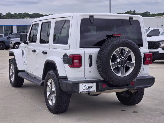 2019 Bright White Clearcoat Jeep Wrangler Unlimited Sahara 4X4 SUV