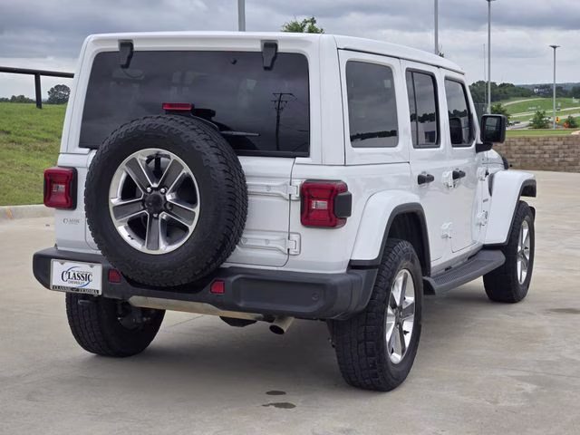 2019 Bright White Clearcoat Jeep Wrangler Unlimited Sahara 4X4 SUV