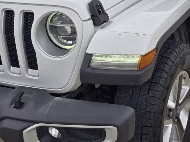 2019 Bright White Clearcoat Jeep Wrangler Unlimited Sahara 4X4 SUV
