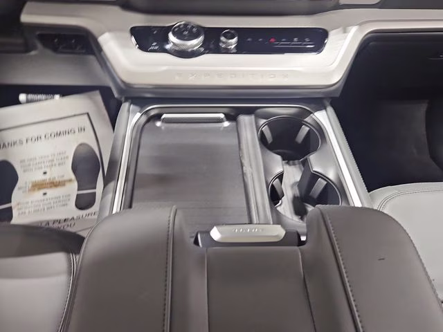 2026 Space Silver Metallic Ford Expedition Max Active 4X4 SUV