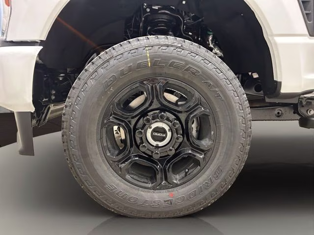 2026 Oxford White Ford Super Duty F-250 SRW XL 4X4 Truck