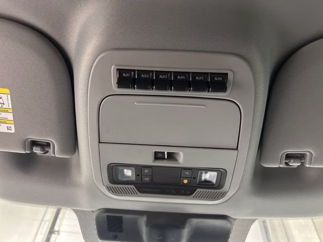 2026 Oxford White Ford Super Duty F-250 SRW XL 4X4 Truck