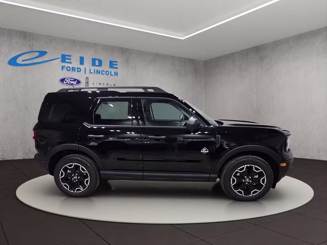 2026 Shadow Black Ford Bronco Sport Outer Banks 4X4 SUV