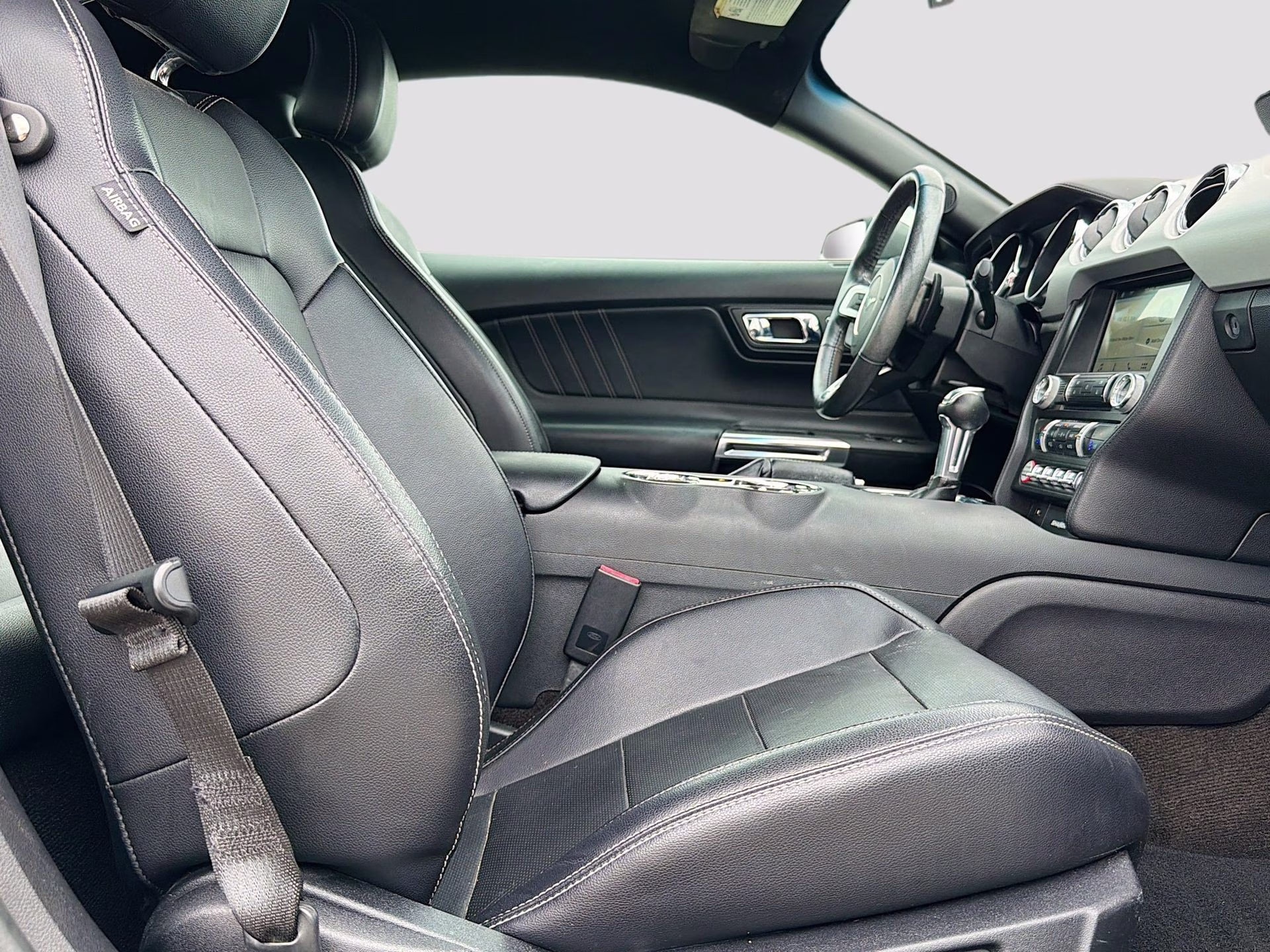 2016 Magnetic Metallic Ford Mustang EcoBoost Premium RWD Coupe