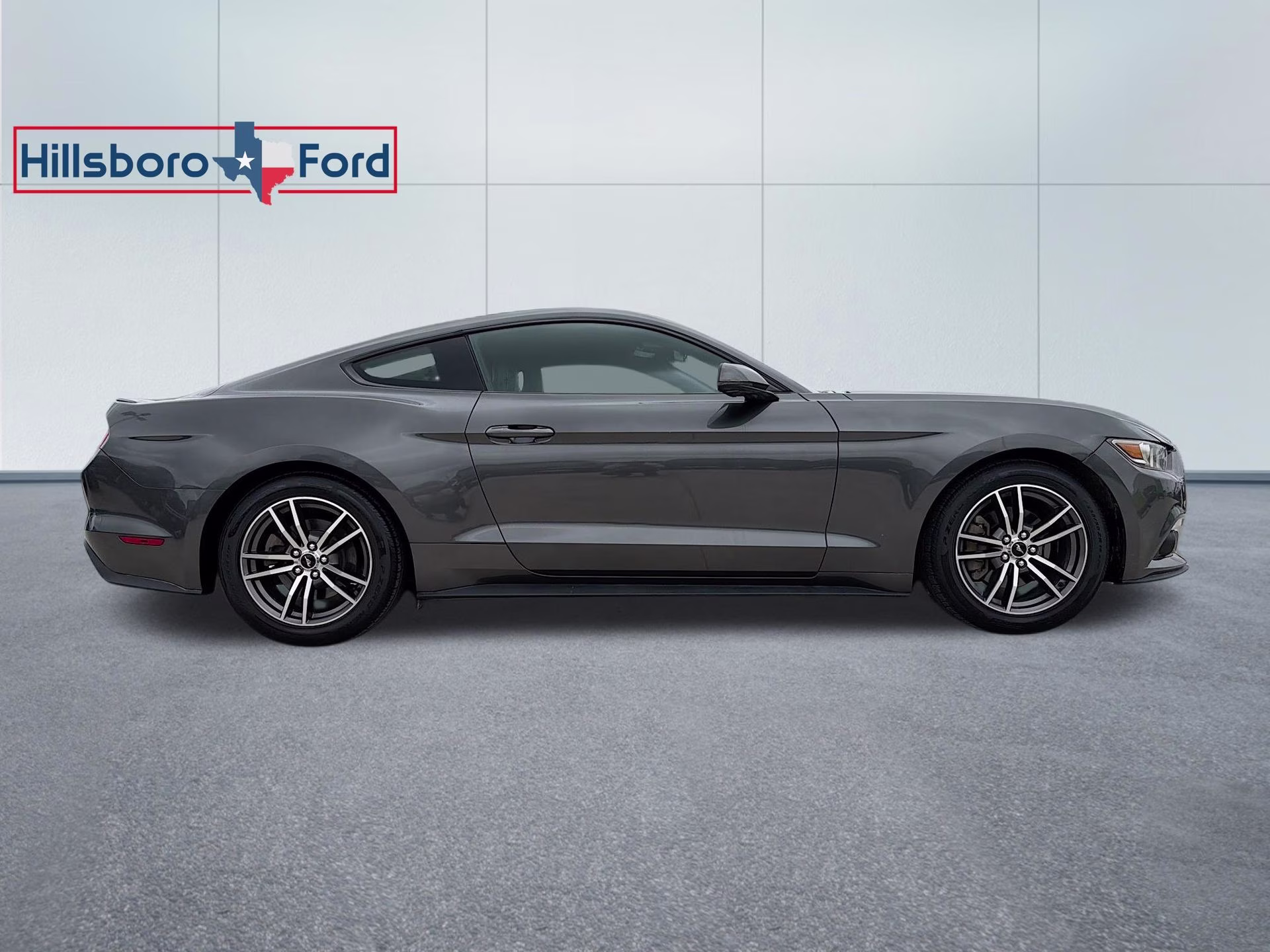 2016 Magnetic Metallic Ford Mustang EcoBoost Premium RWD Coupe