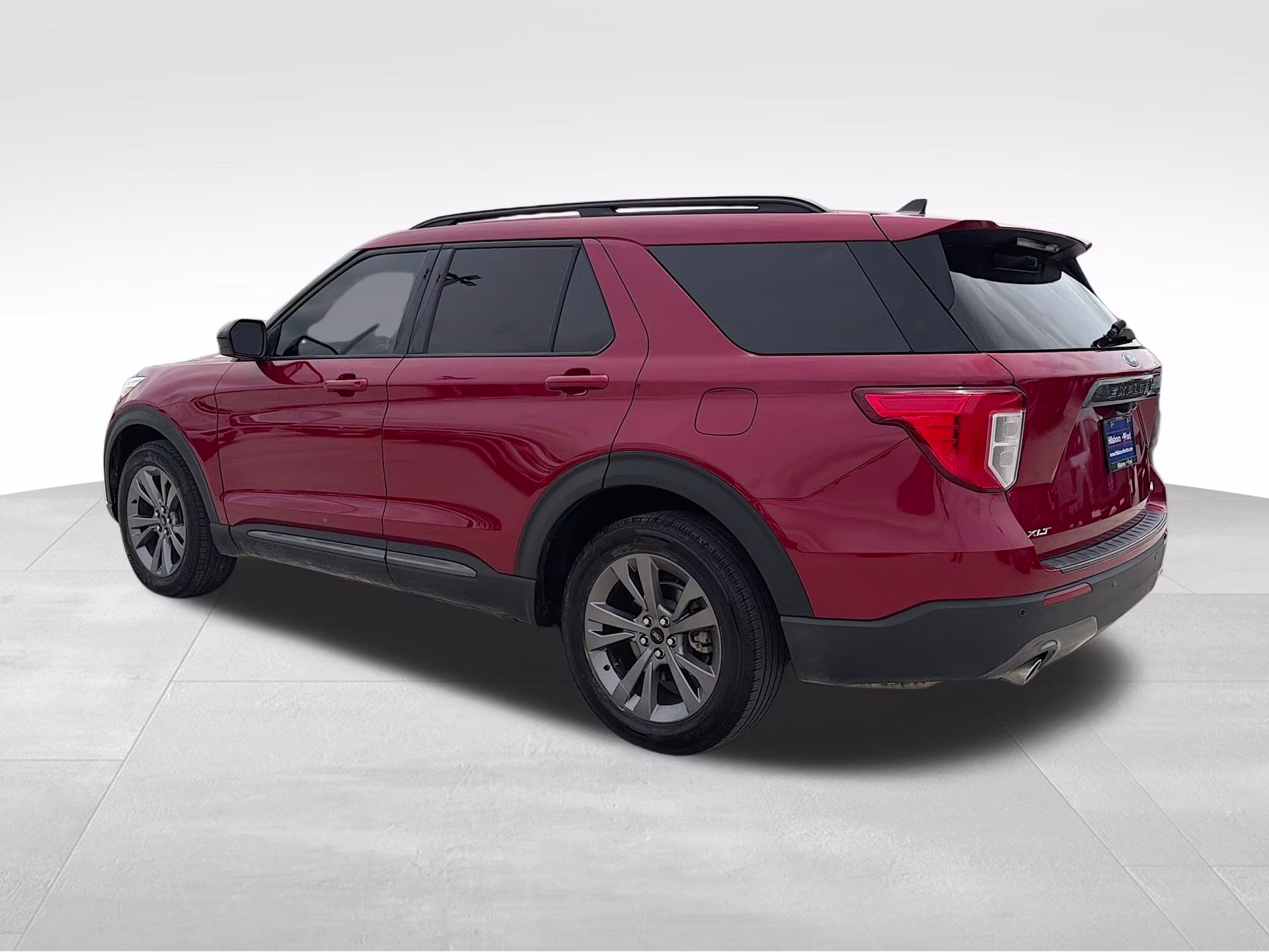 2022 Rapid Red Metallic Tinted Clearcoat Ford Explorer XLT 4X4 SUV