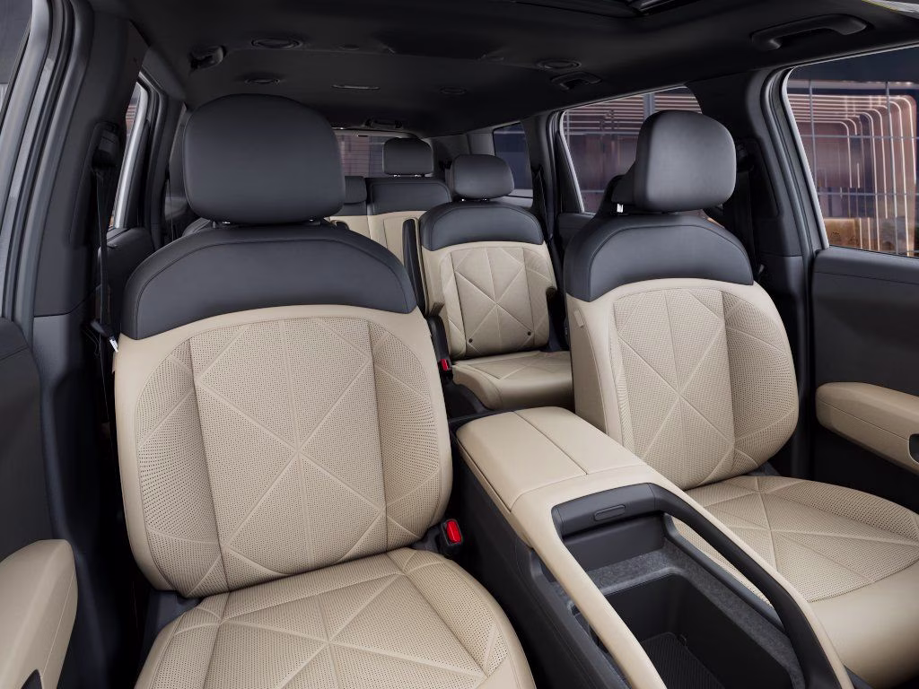 2027 White Pearl Kia Telluride Hybrid EX AWD SUV