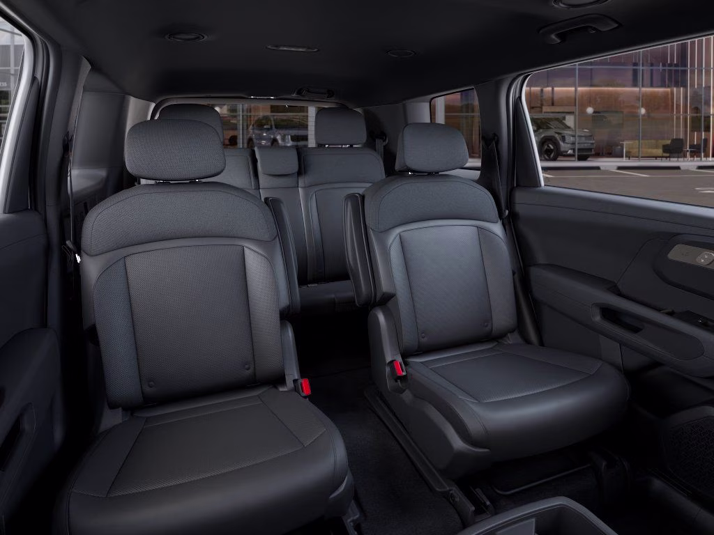 2027 White Pearl Kia Telluride S FWD SUV