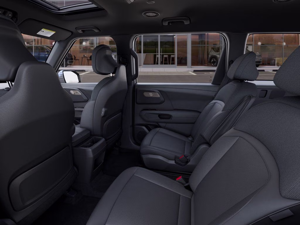 2027 White Pearl Kia Telluride S FWD SUV