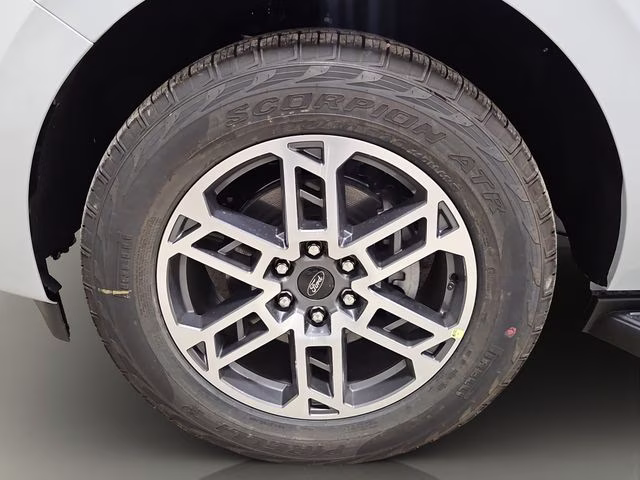 2026 Space Silver Metallic Ford Expedition Max Active 4X4 SUV