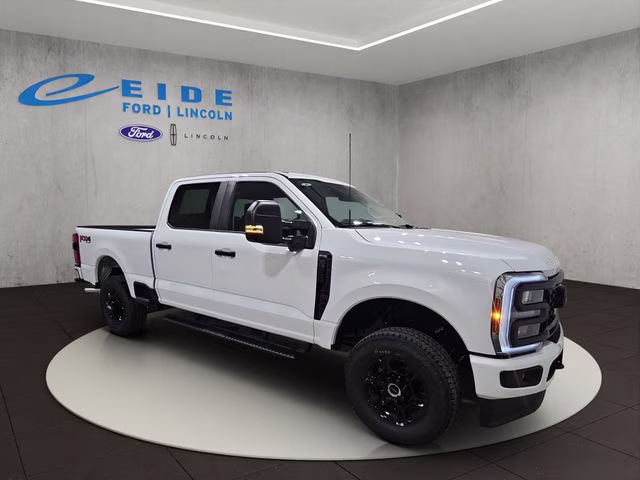 2026 Oxford White Ford Super Duty F-250 SRW XL 4X4 Truck
