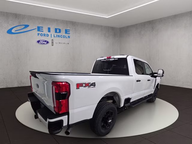 2026 Oxford White Ford Super Duty F-250 SRW XL 4X4 Truck