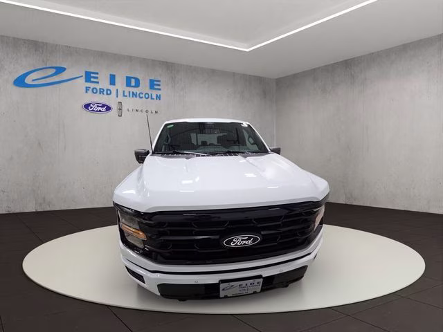 2026 Oxford White Ford F-150 XLT Black Appearance 4X4 Truck