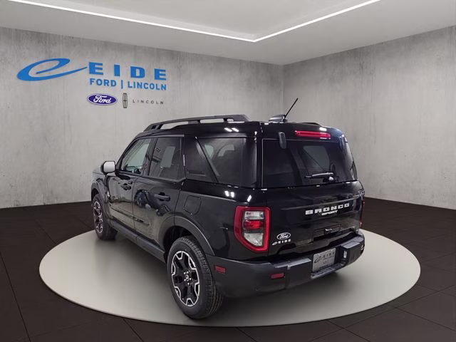 2026 Shadow Black Ford Bronco Sport Outer Banks 4X4 SUV