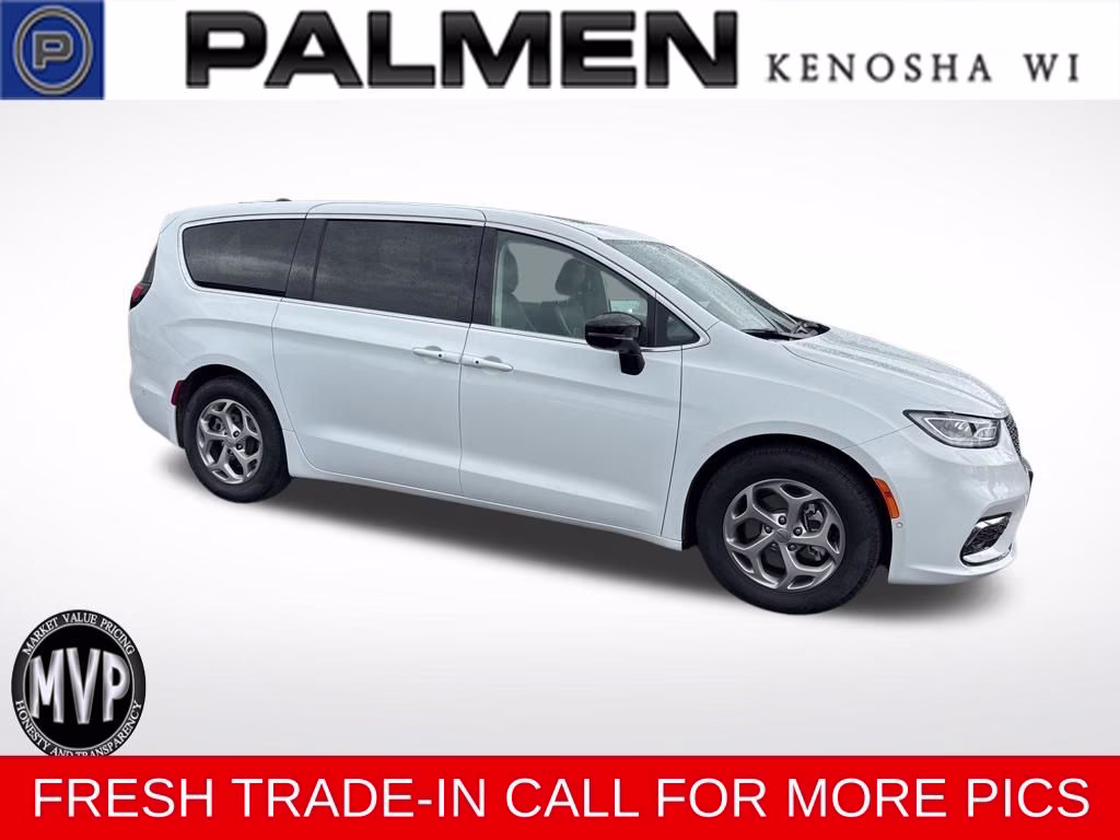 2024 Bright White Clearcoat Chrysler Pacifica Limited FWD Van