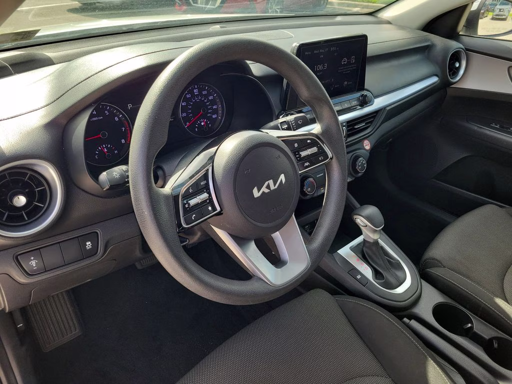 2023 Snow White Pearl Kia Forte LXS FWD Sedan