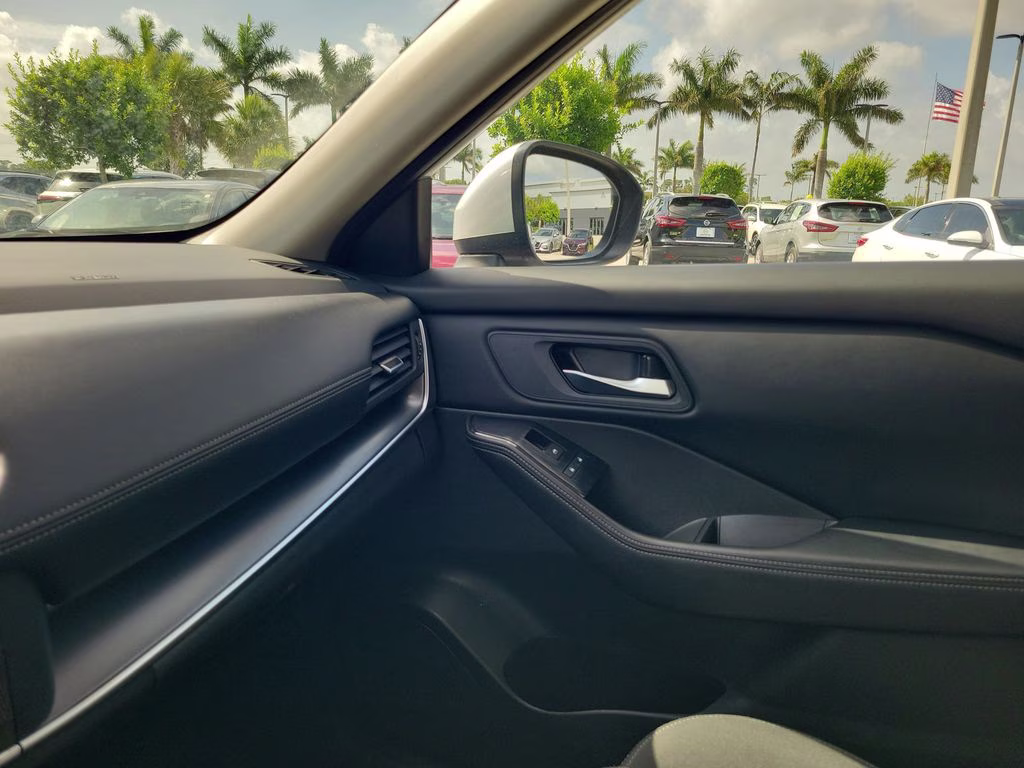 2024 Brilliant Silver Metallic Nissan Rogue SV FWD SUV