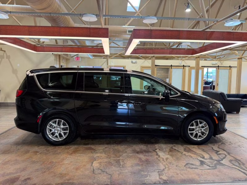 2024 Black Chrysler Grand Caravan FWD