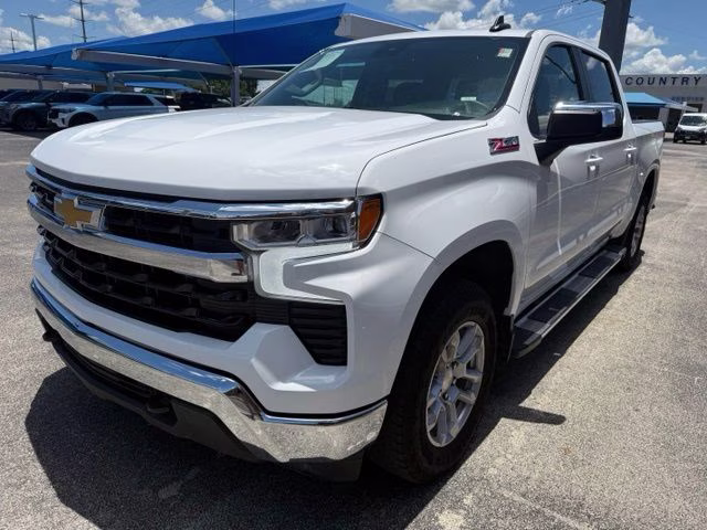 2025 Summit White Chevrolet Silverado 1500 LT 4X4 Truck