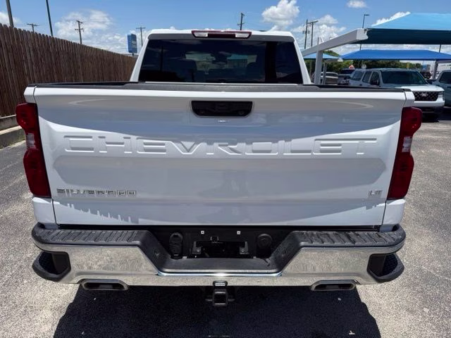 2025 Summit White Chevrolet Silverado 1500 LT 4X4 Truck