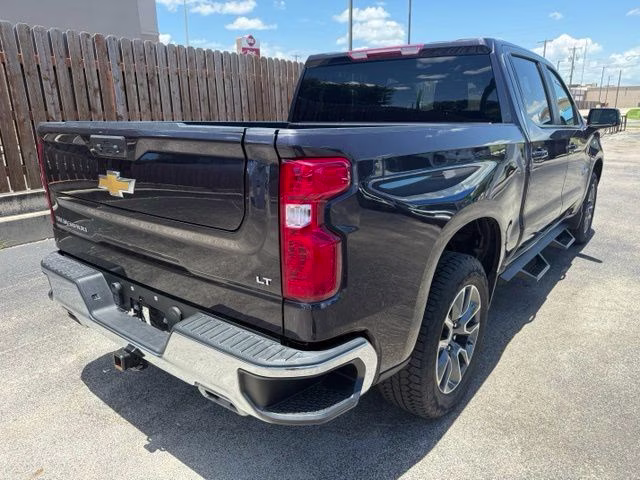 2024 Dark Ash Metallic Chevrolet Silverado 1500 LT 4X4 Truck