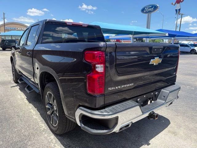 2024 Dark Ash Metallic Chevrolet Silverado 1500 LT 4X4 Truck