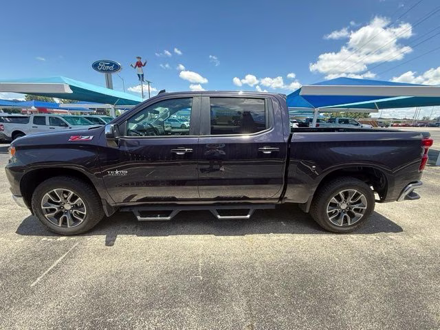 2024 Dark Ash Metallic Chevrolet Silverado 1500 LT 4X4 Truck