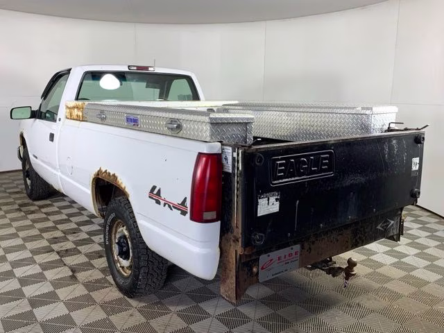1997 Summit White Chevrolet C/K 1500 Base 4X4 Truck
