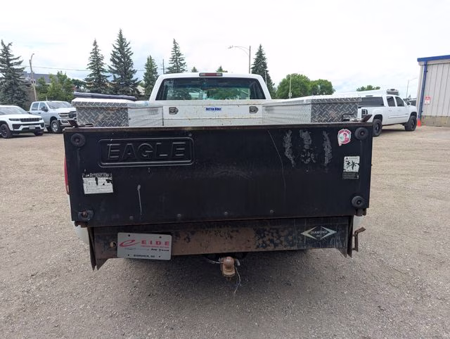 1997 Summit White Chevrolet C/K 1500 Base 4X4 Truck