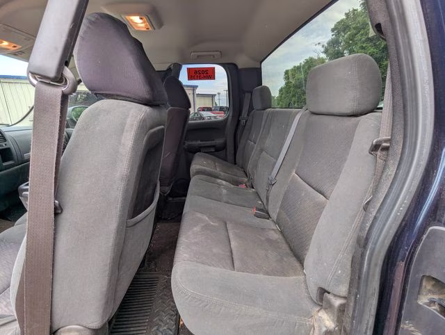 2009 Black Granite Metallic Chevrolet Silverado 1500 LT 4X4 Truck