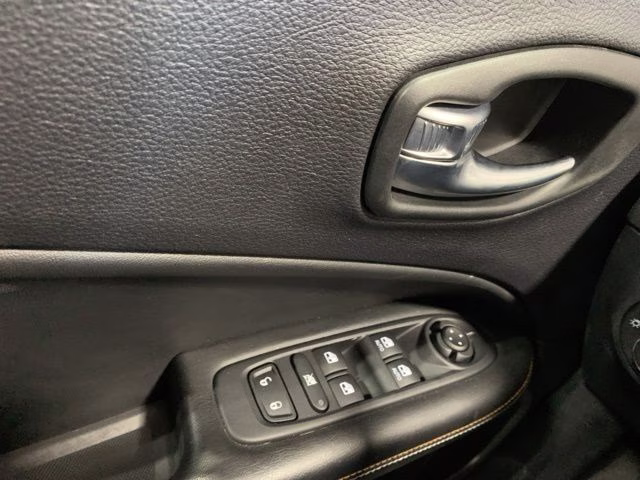 2021 Laser Blue Pearlcoat Jeep Compass Latitude 4X4 SUV
