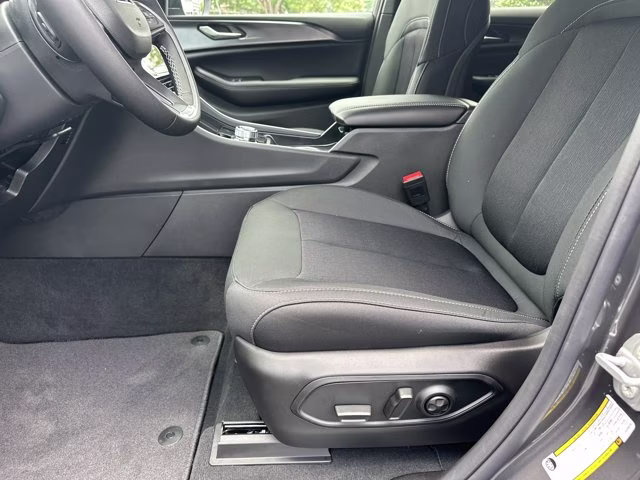 2026 Baltic Gray Metallic Clearcoat Jeep Grand Cherokee Laredo X RWD SUV