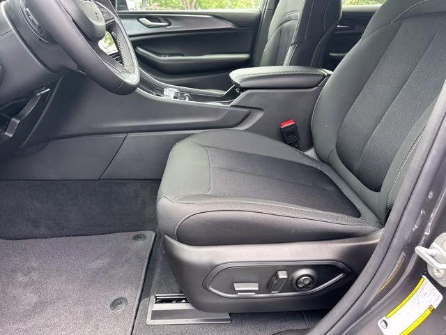 2026 Baltic Gray Metallic Clearcoat Jeep Grand Cherokee Laredo X RWD SUV