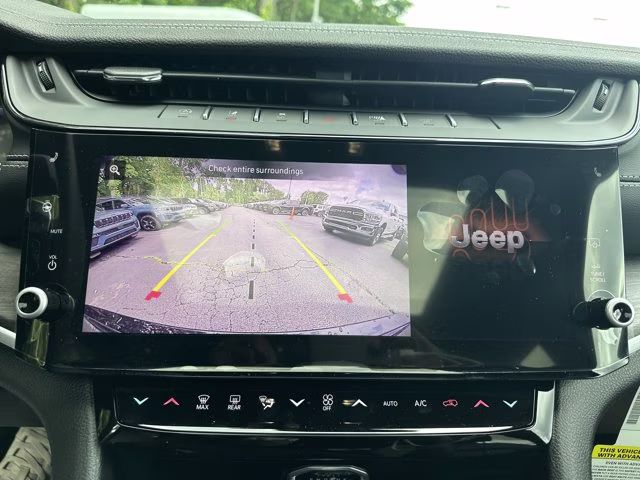 2026 Diamond Black Crystal Pearlcoat Jeep Grand Cherokee Limited RWD SUV