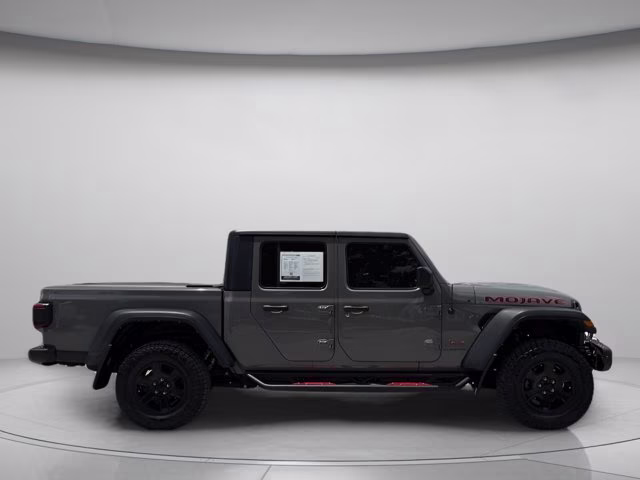 2022 Sting-Gray Clearcoat Jeep Gladiator Mojave 4X4 Truck