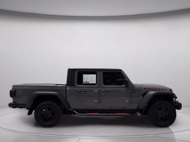 2022 Sting-Gray Clearcoat Jeep Gladiator Mojave 4X4 Truck