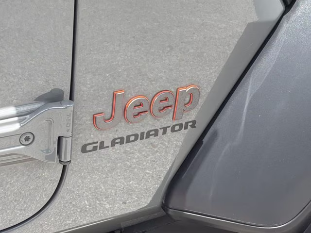 2022 Sting-Gray Clearcoat Jeep Gladiator Mojave 4X4 Truck