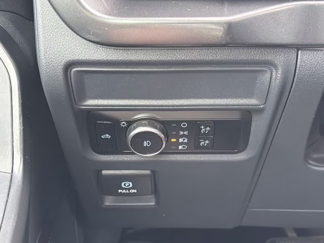 2024 Oxford White Ford F-150 STX 4X4 Truck