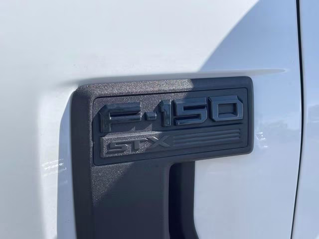 2024 Oxford White Ford F-150 STX 4X4 Truck