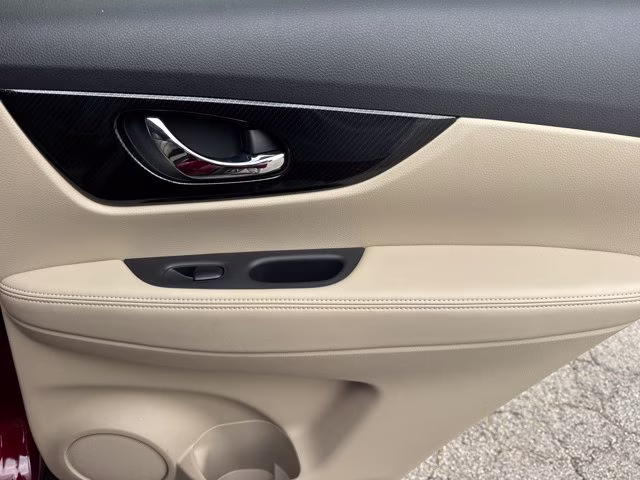 2019 Scarlet Ember Tintcoat Nissan Rogue SL FWD SUV