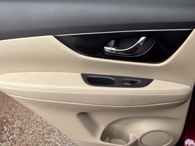 2019 Scarlet Ember Tintcoat Nissan Rogue SL FWD SUV
