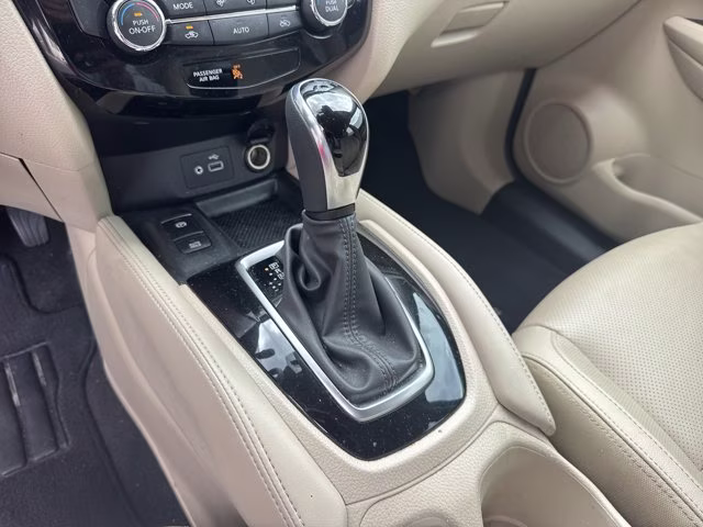 2019 Scarlet Ember Tintcoat Nissan Rogue SL FWD SUV